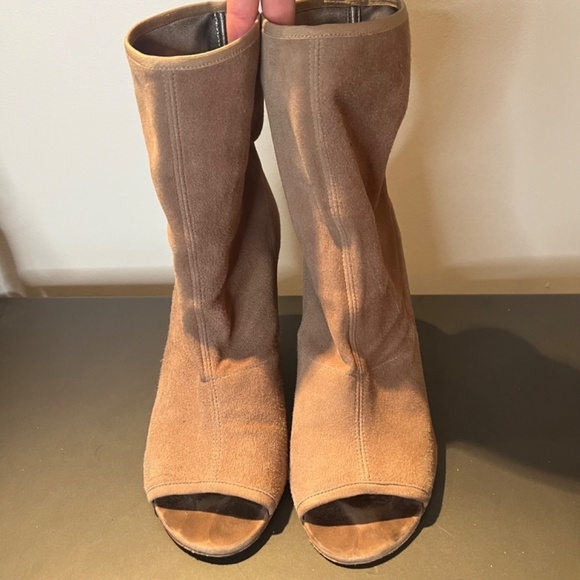 STUART WEITZMAN Suede Sock Boots Womens size 9 - Picture 3 of 8
